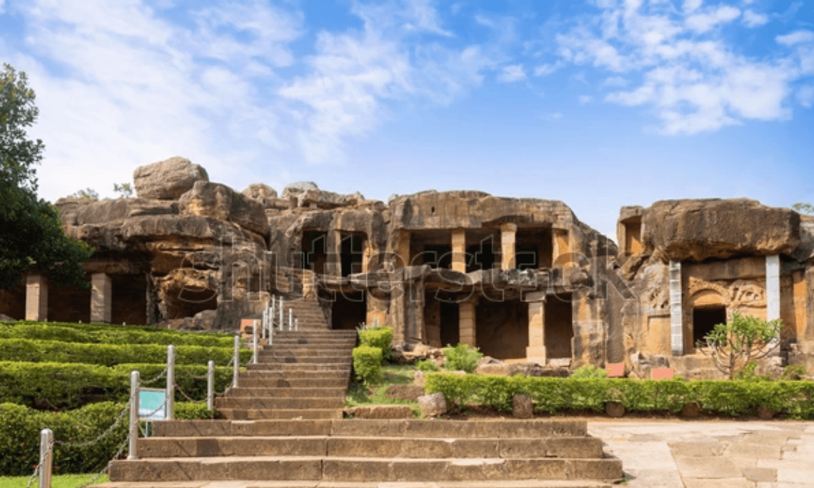 Bangalore to Skandagiri Trek Travel | Night Trek Guide & Cab Booking